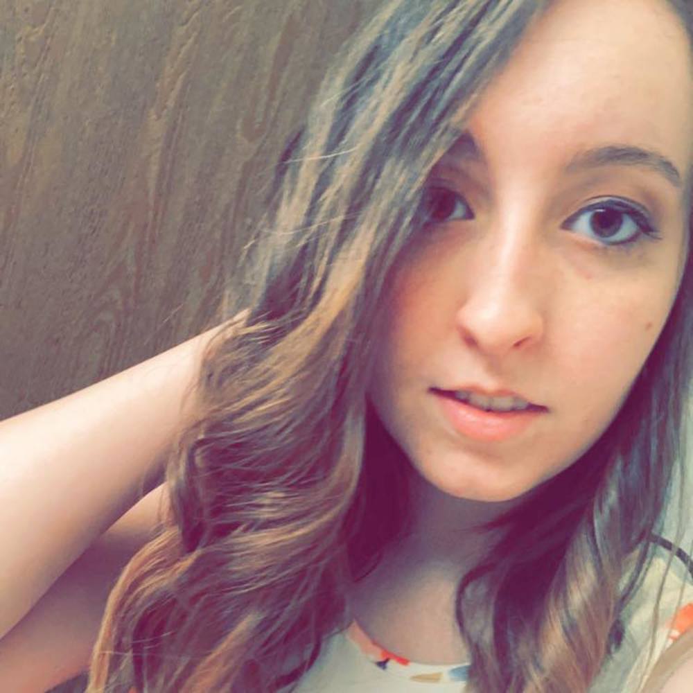 Meet your Posher, Olivia